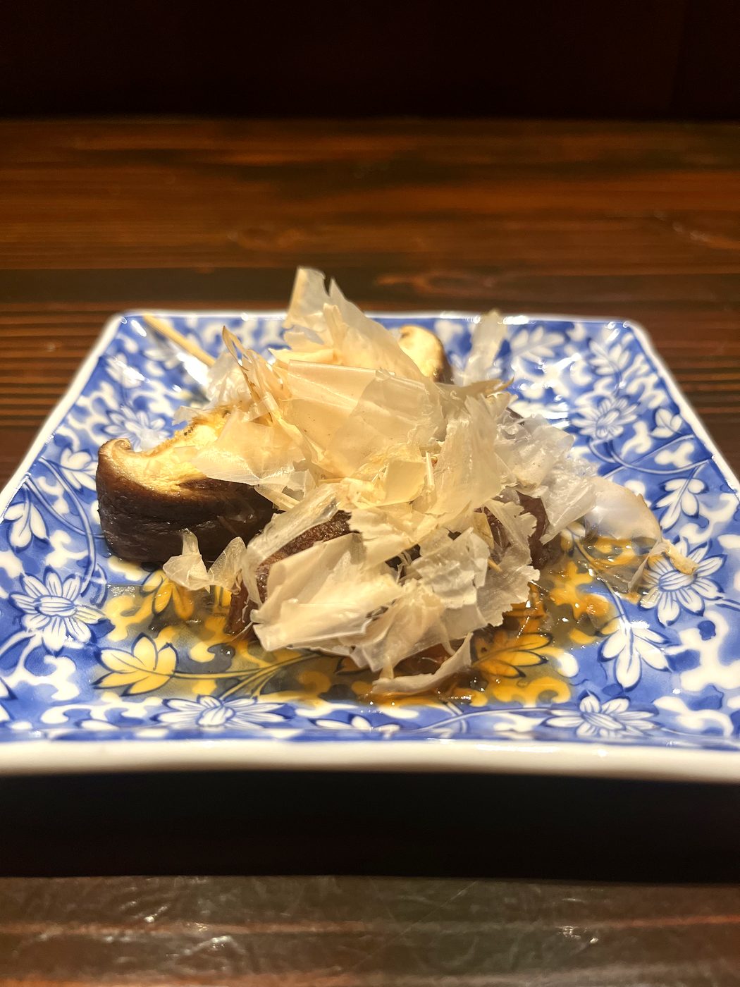 Shiitake mushroom yakitori with bonito flakes